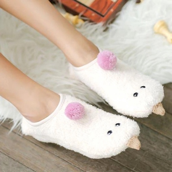 Atelier Sona Accessories - Cozy Fuzzy Unicorn Slipper socks - two left!